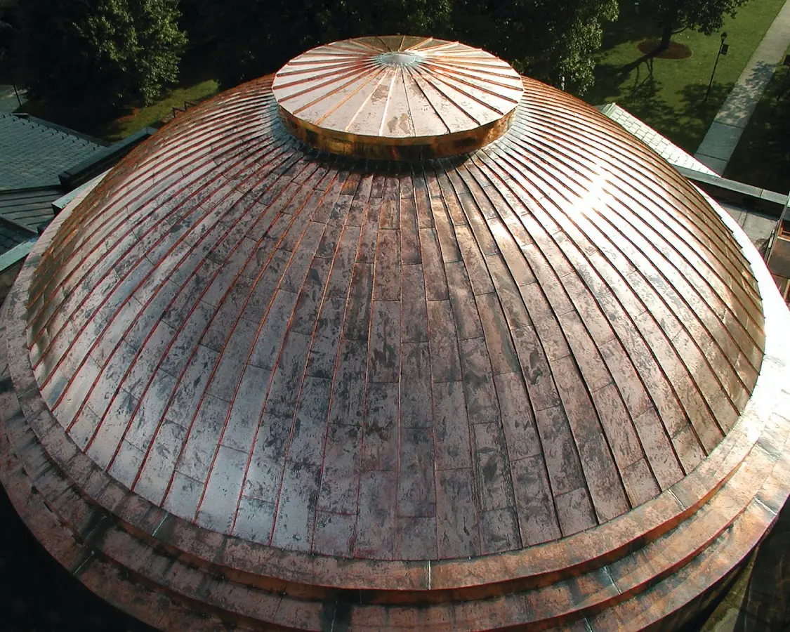 Craftsman Roofing crew installing a new roof in Sammamish-East Lake Hills